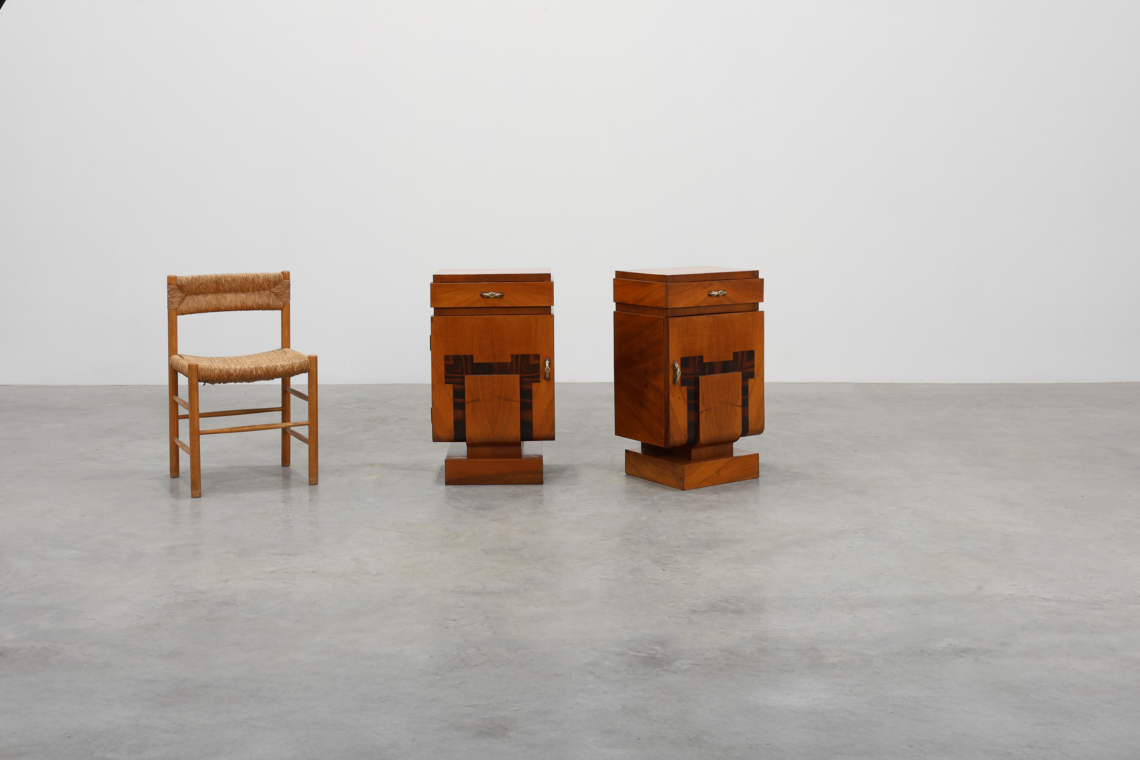 Set of Two Geometric Art Deco Wooden Nightstands, Italy 1920sthumbnail